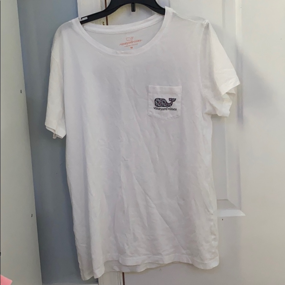 vineyard vines tee